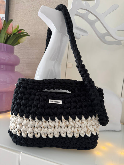 Handbag 🖤