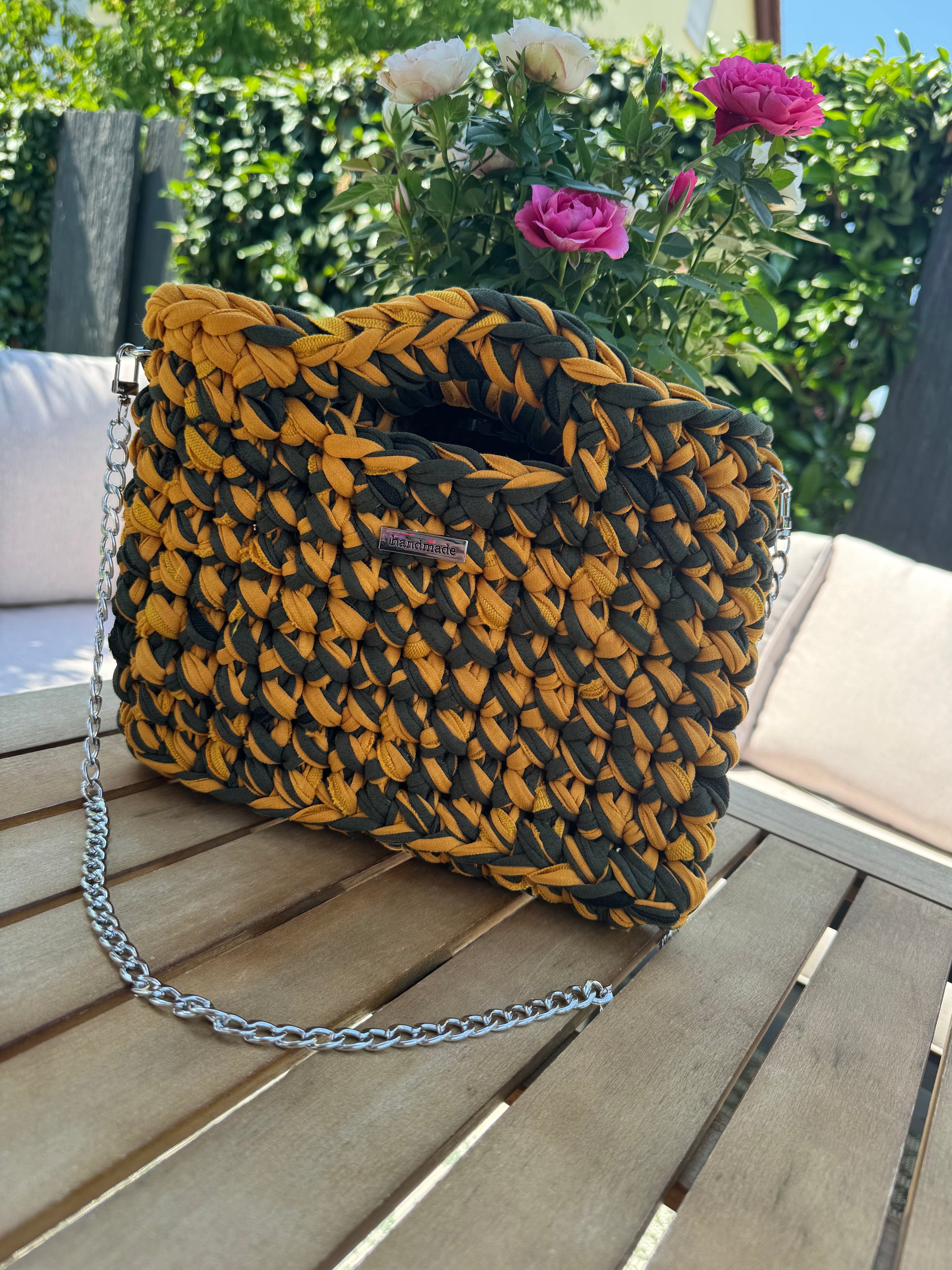 Handbag 🧡💚